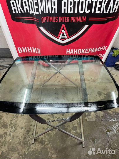 Лобовое стекло Huyndai i40