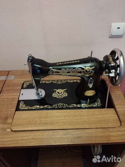Швейная машина Singer