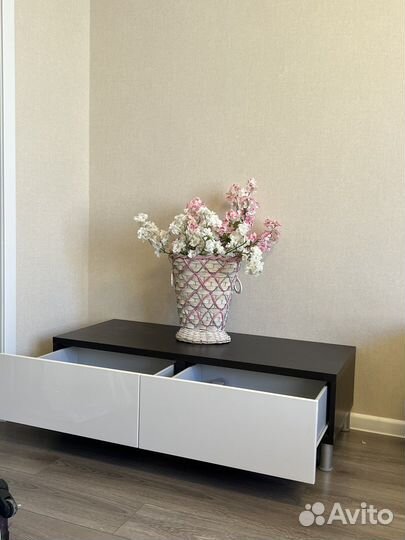 Тумба под телевизор