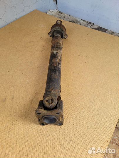 Передний кардан Митсубиси Делика