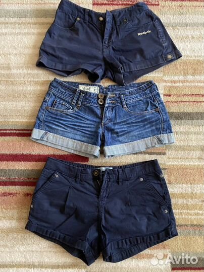 Шорты Reebok, Bershka