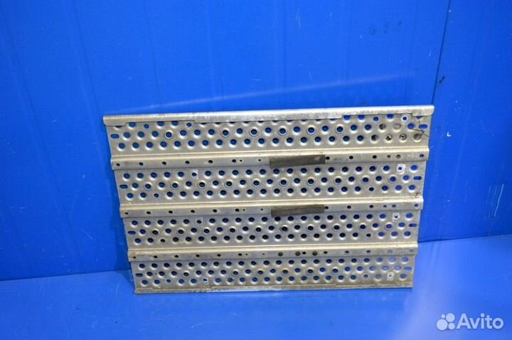 Металлический трапик mercedes-benz Actros MP4 1842