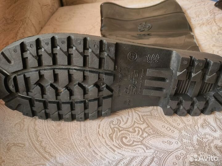 Резиновые сапоги 47