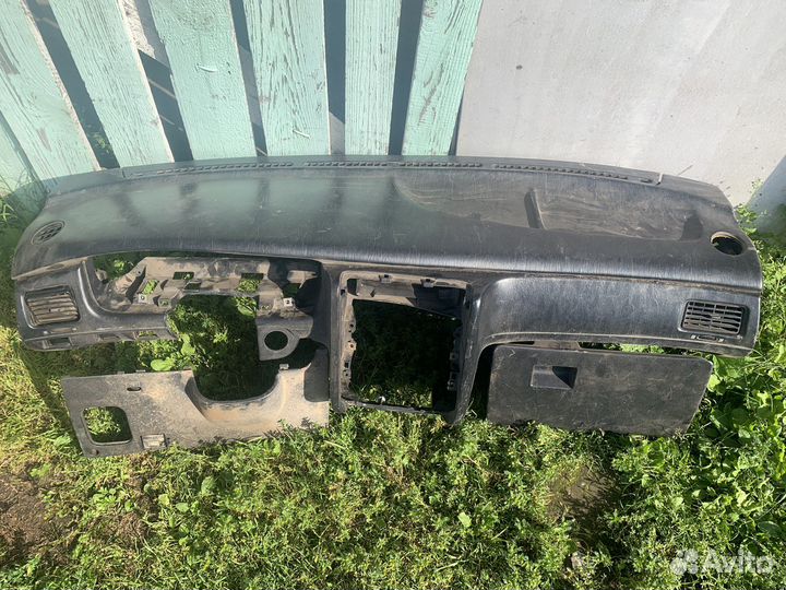 Панель приборов toyota