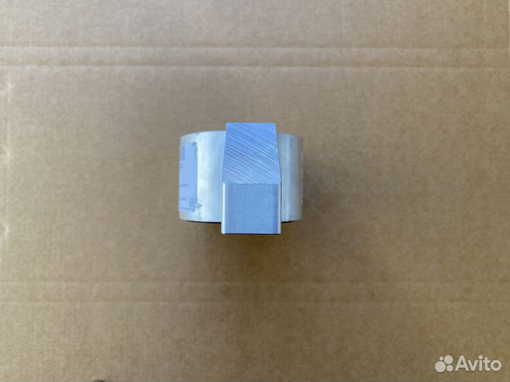 Сайлентблок рычага подвески перед прав 1KD 199 232