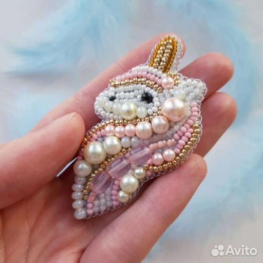 Брошь из бисера Единорог