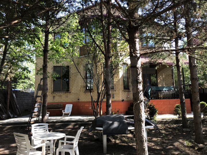 Дом 290 м² на участке 7 сот.