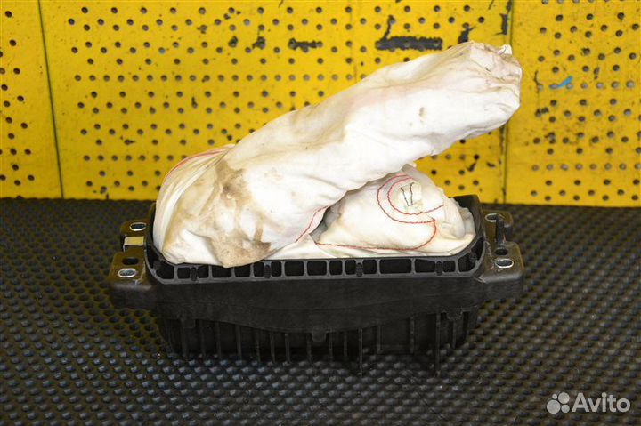 Подушка безопасности пассажирская (в торпедо) Vw
