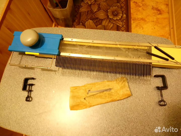 Детская вязальная ручная машинка