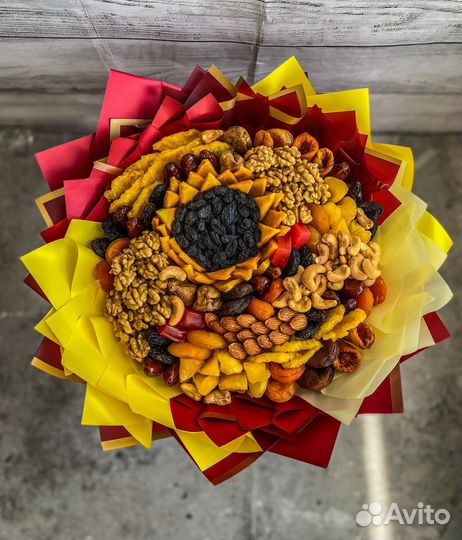 Букеты из сухофруктов и орехов в наличии