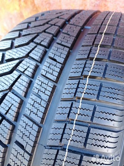 Hankook Winter I'Cept Evo2 W320A SUV 275/40 R22 107V