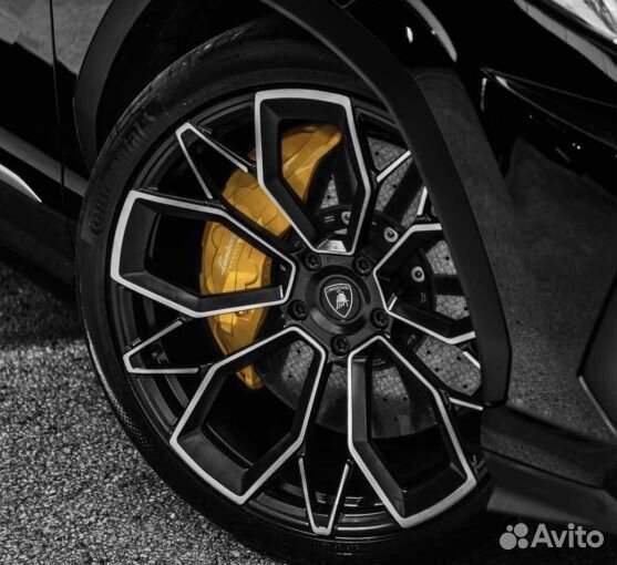 Кованые диски R23 для Lamborgini urus