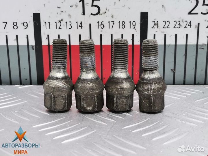 Болт колесный Nissan Micra 3 (K12) 2003