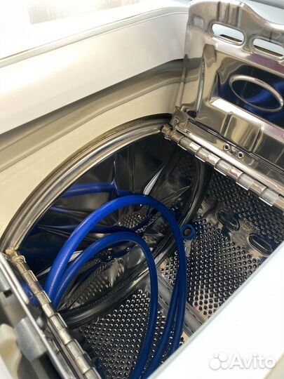 Стиральная машина с вертикальной загрузкой