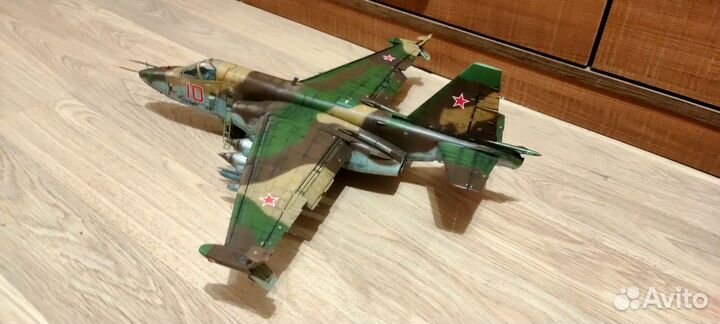 Сборна модель Су 25. М 1/ 32. Трумпер