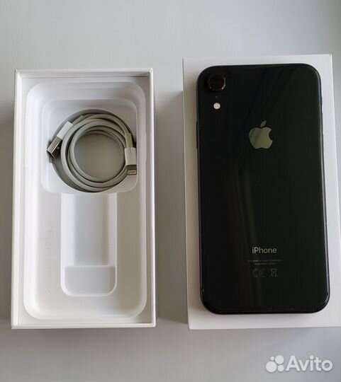 iPhone Xr, 64 ГБ