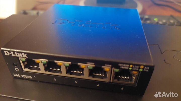 Коммутатор D-Link DGS-1005D