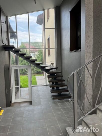 Лестницы на второй этаж