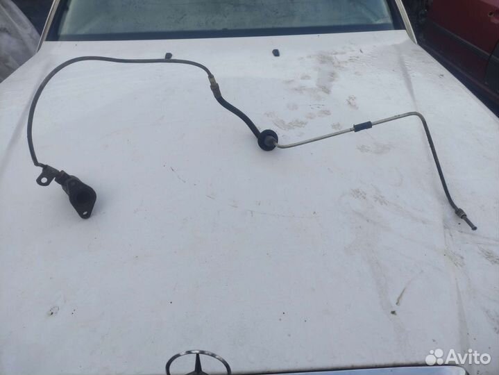 Мерседес 124 трубка сцепление. Шланг сцепление