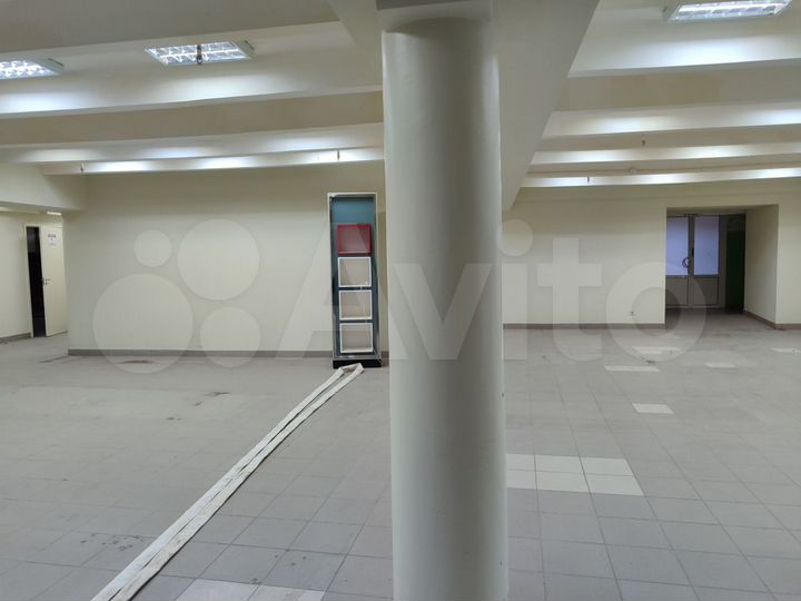 Сдам торговое помещение, 1100 м²