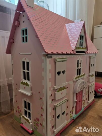 Домик кукольный Elc с мебелью