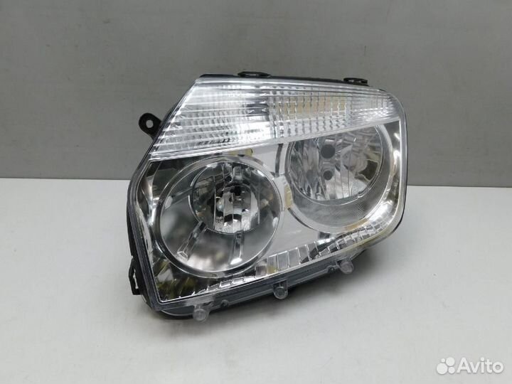Фара левая Renault Duster