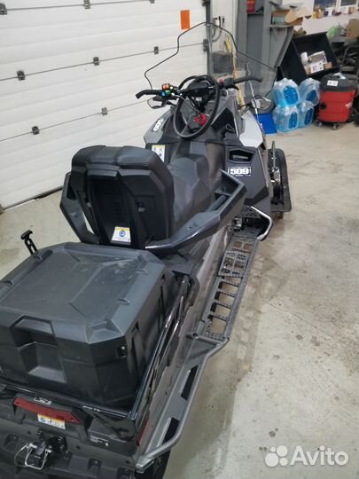 Polaris Titan 800