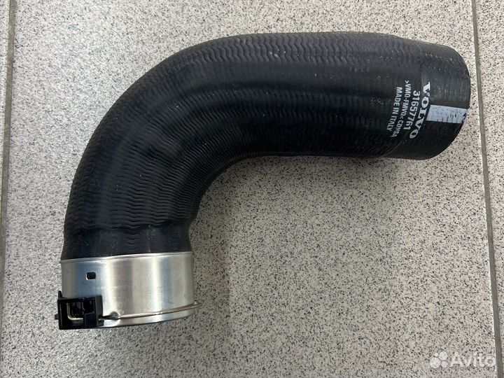 Патрубок наддува volvo