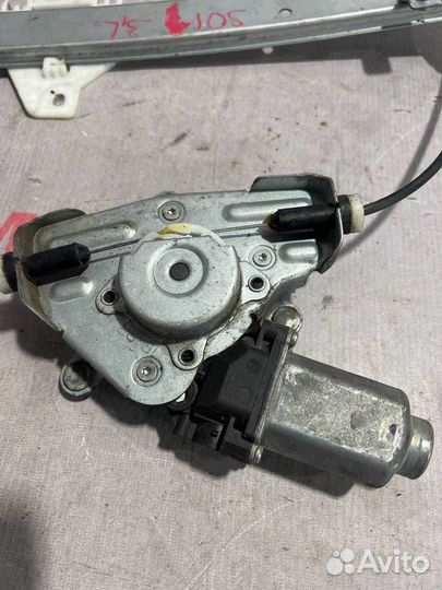 Стеклоподъемник электр. задний левый для Hyundai S