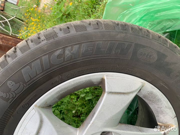 Michelin X-Ice North 3 215/65 R16 102T