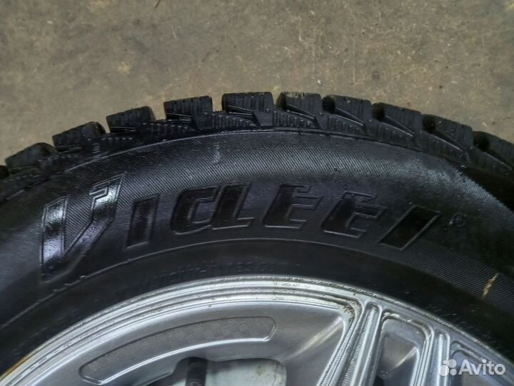 Viatti Brina Nordico V-522 175/70 R13 82T