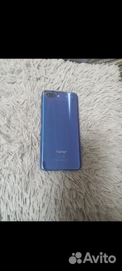 HONOR 10, 4/64 ГБ