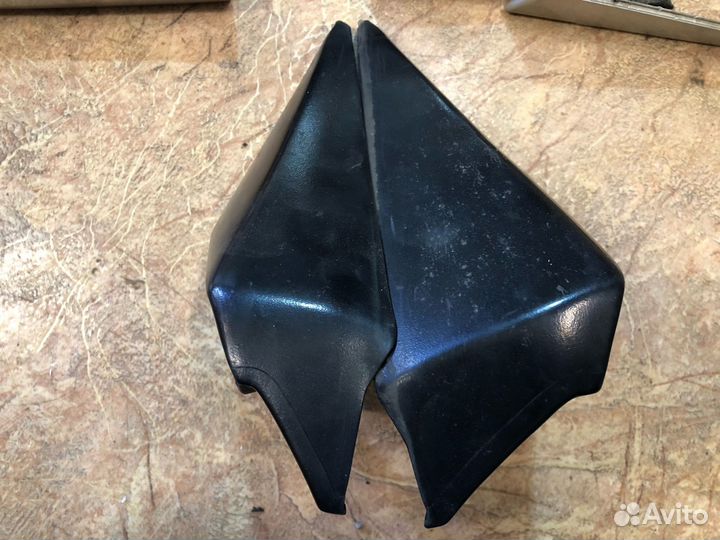 Резинки зеркал W124 купе оригинал