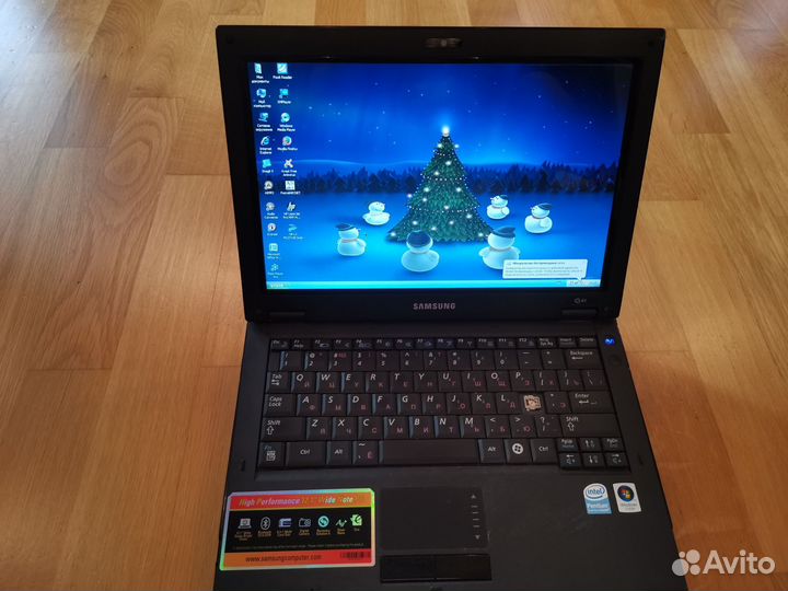 Ноутбук Samsung NP-Q45