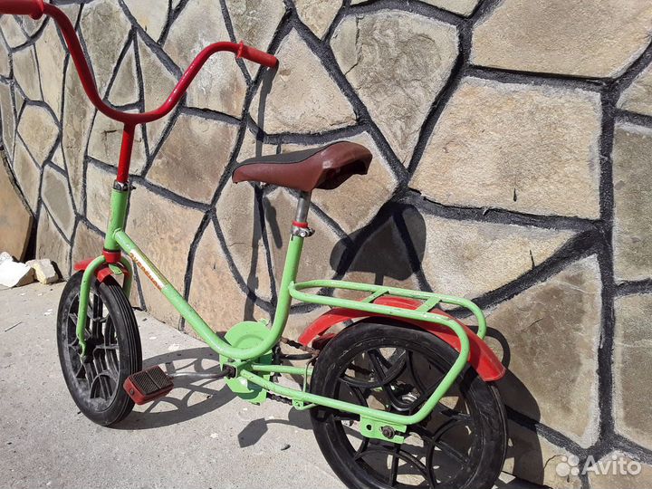 Детский велосипед на возраст 4-8 лет