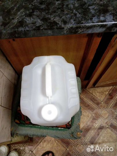 Канистра пластиковая 10л