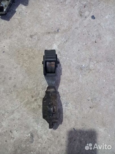 Peugeot 308 натяжитель ремня грм