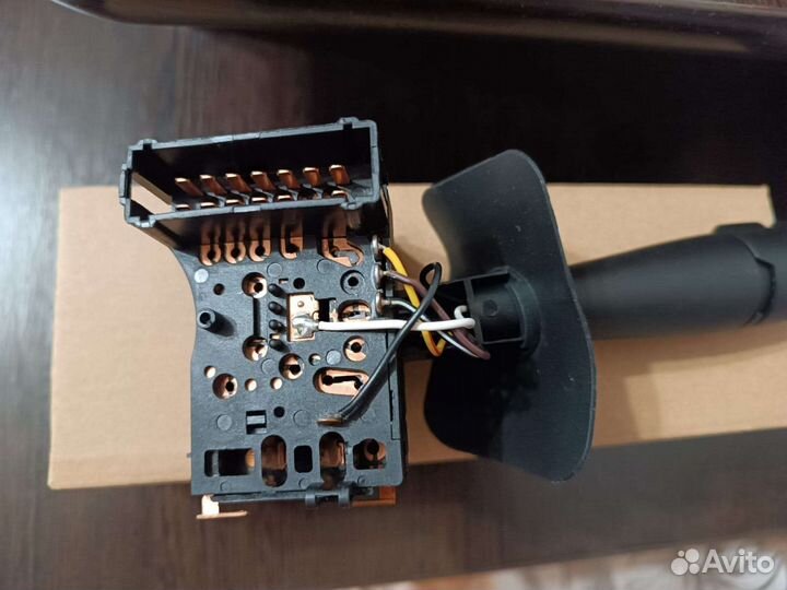 Подрулевой переключатель Рено Логан, Лада Ларгус