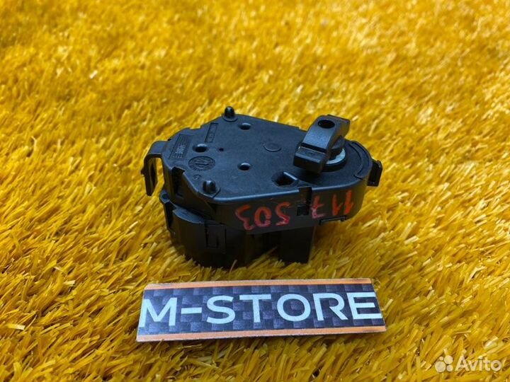 Привод заслонки отопителя правый Bmw 5-Series E60