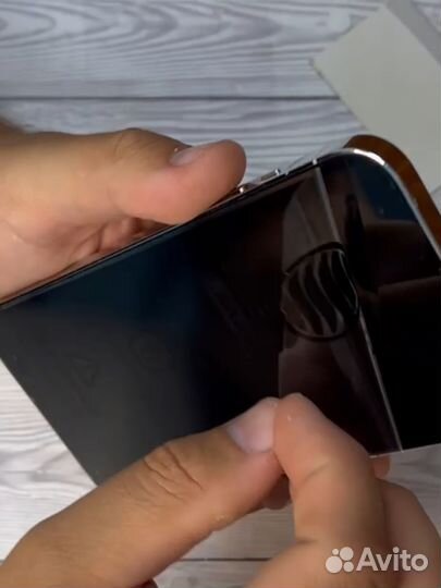 Поклейка гидрогелевой пленки на ваши устройства