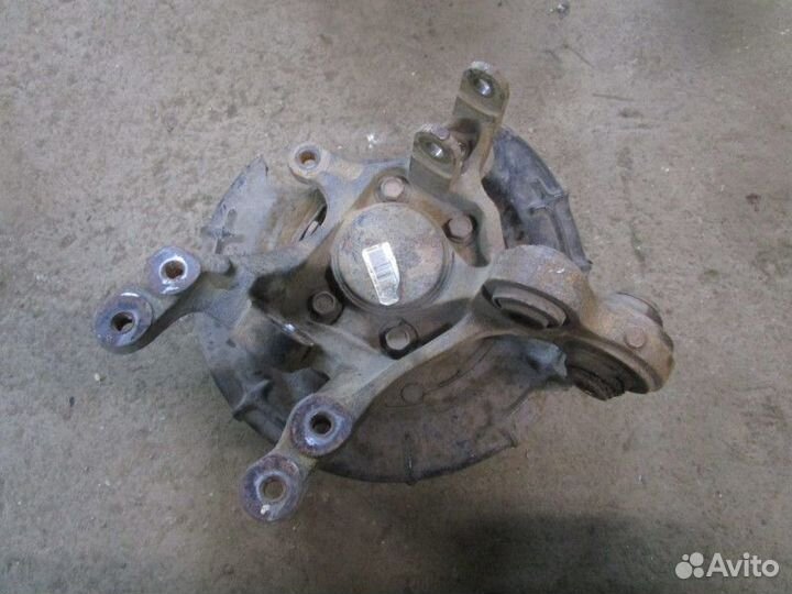 Кулак поворотный задний правый Kia Ceed 2007-2012