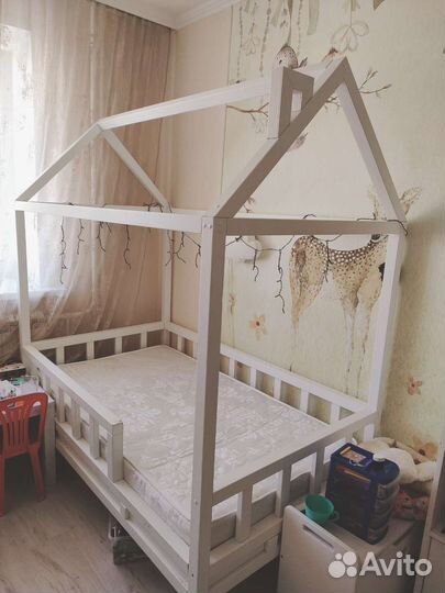 Детская мебель бу кроватка домик