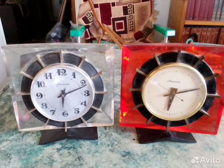 Часы комнатные