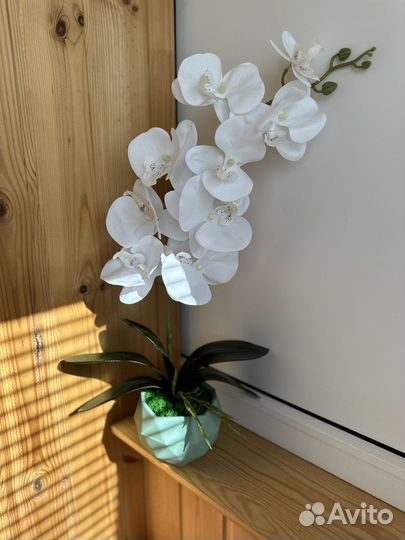Орхидея искусственная