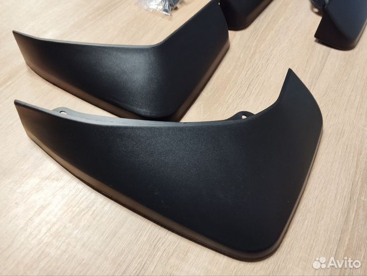 Брызговики Volvo XC90 2014-2024