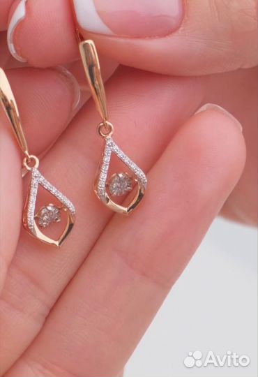 Серьги с танцующими фианитами