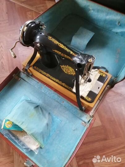 Швейная машинка