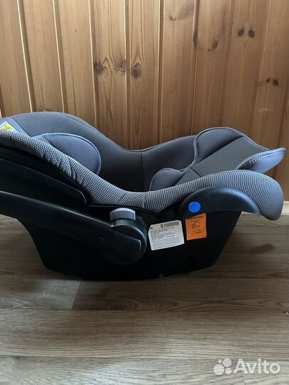 Детская люлька-переноска в машину
