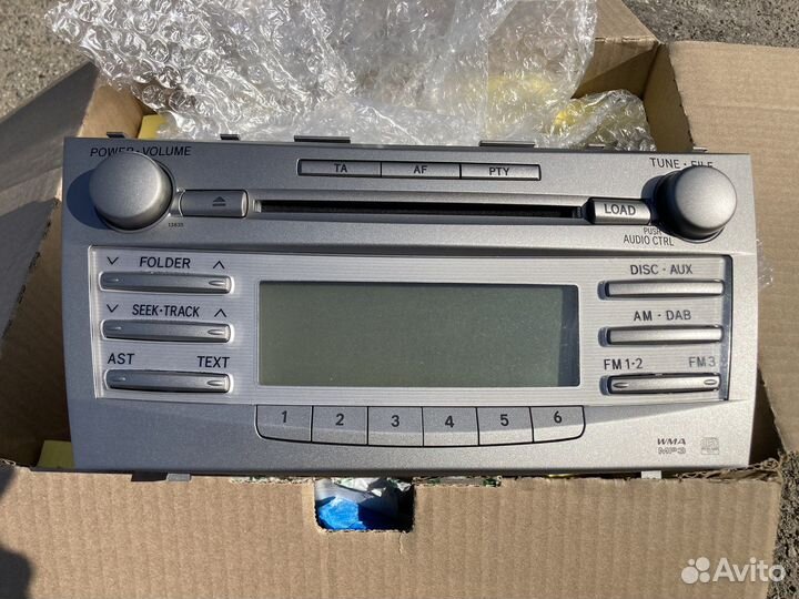 Штатная магнитола Camry 40 рестайлинг