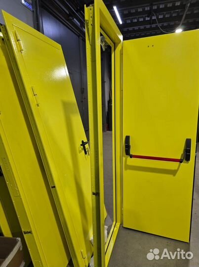 Металлическая дверь. Доставка/Монтаж/Установка